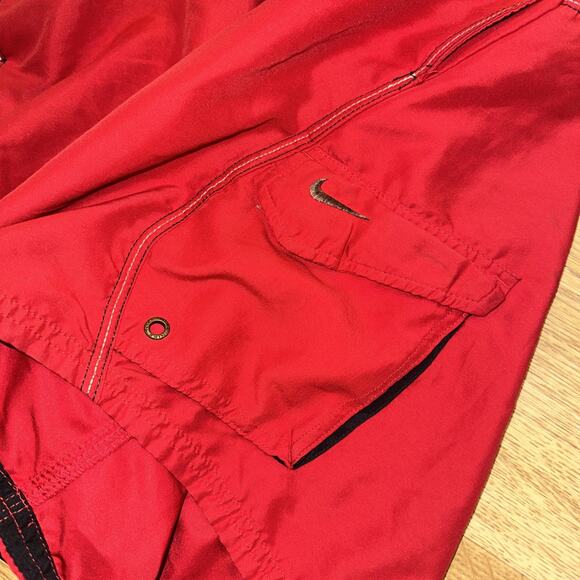 Vintage Nike Cargo Shorts Men's Medium Red Pockets Y2K Relaxed - Picture 4 of 4